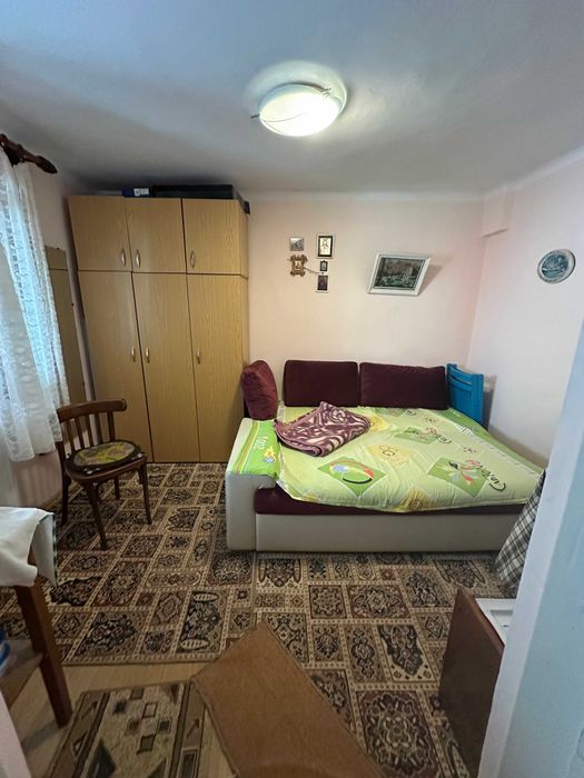 Camera de inchiriat la curte, toate utilitatile platite