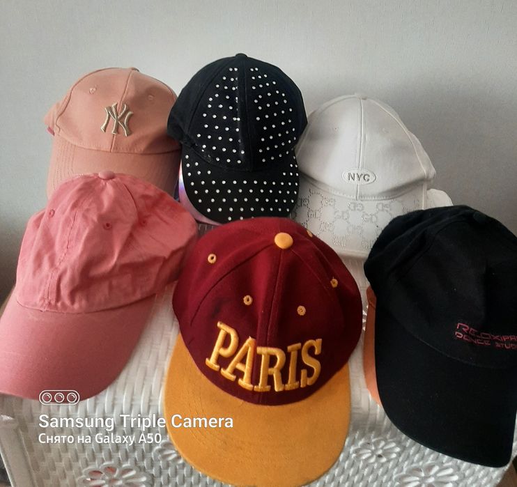 Кепки  в  отличном  состоянии