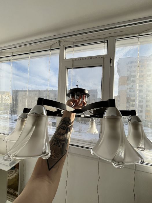 Продам люстру…..
