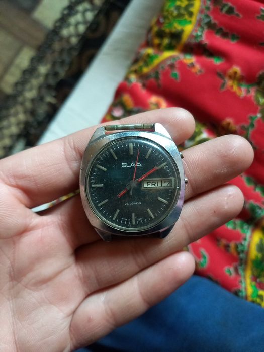 механических наручных часов.