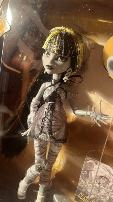 Кукла монстер хай