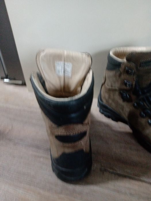 Туристически обувки.     Human Nature Термо