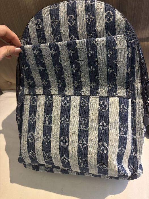 Нова кожена раница