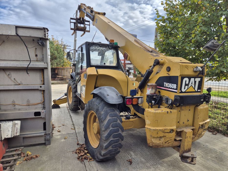 Telescopic caterpillar TH360 din 2005