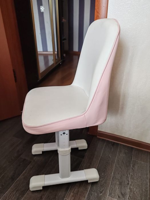 Стульчик регулируемый