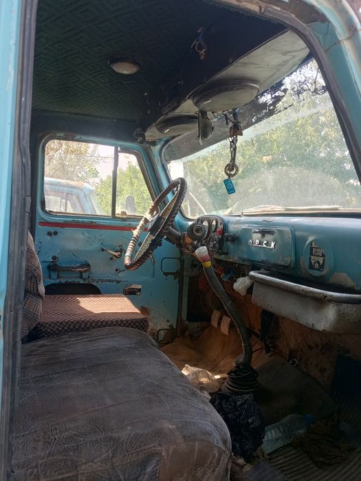 Gaz 53 sotiladi yaxshi xolatda