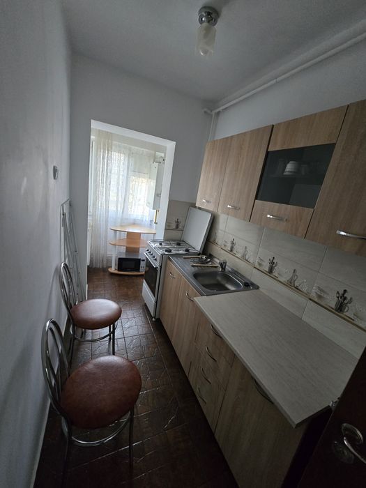 Inchiriez garsonieră