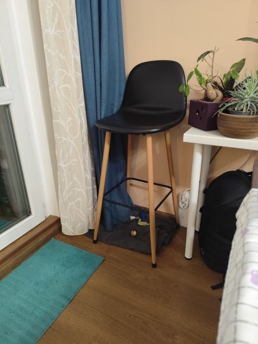 Бар столове черна кожа