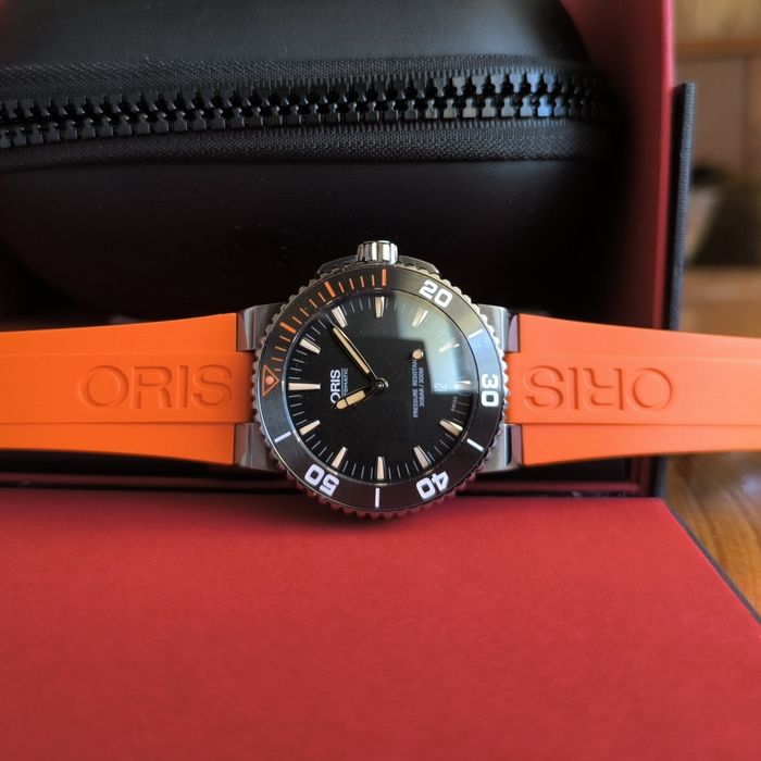 Oris Aquis Date 01 733 7653 4259-07 4 26 32GEB