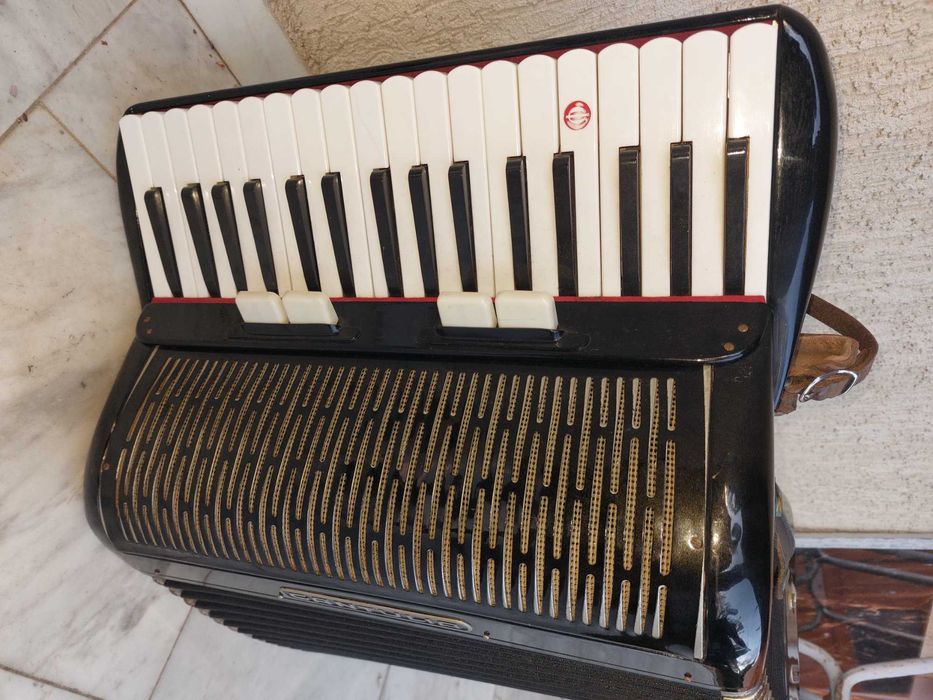 Vand acordeon Cantulia stare buna