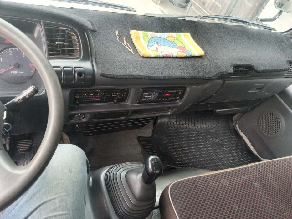 Isuzu zavod turbinalik 2012 yil 750000 probek bolonlar yangi