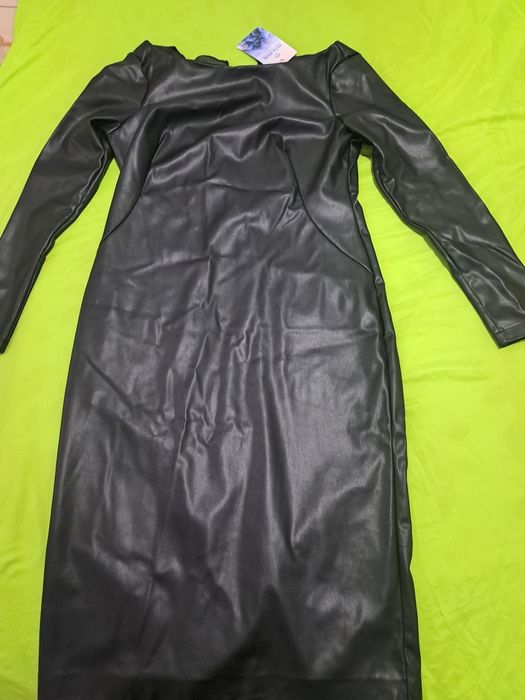 Платье новое из экокожи