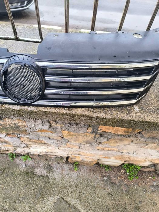 Предна решетка за passat b7