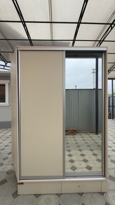 Шкаф для прихожей