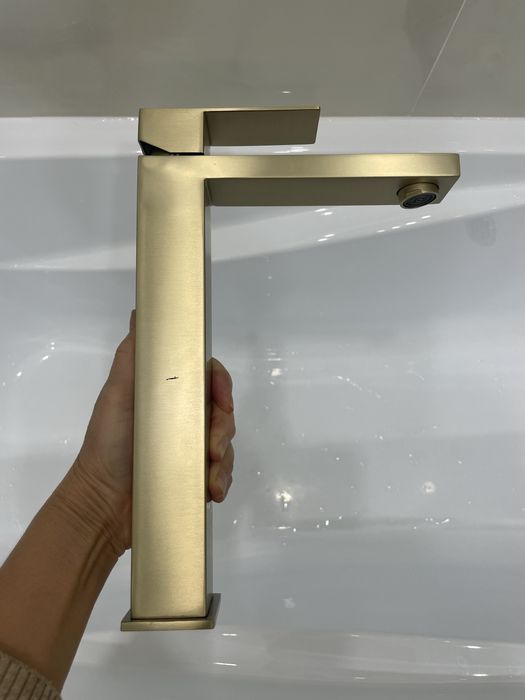 Смеситель на кухонную мойку