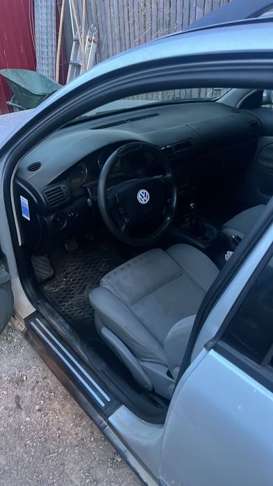 Vând 2 passaturi 1.9 TDI/ Și Ford tranzit