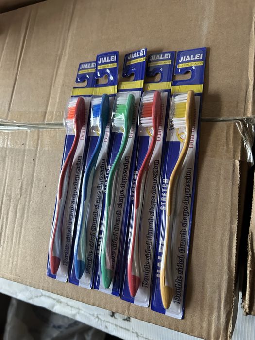 Продам зубные щетки