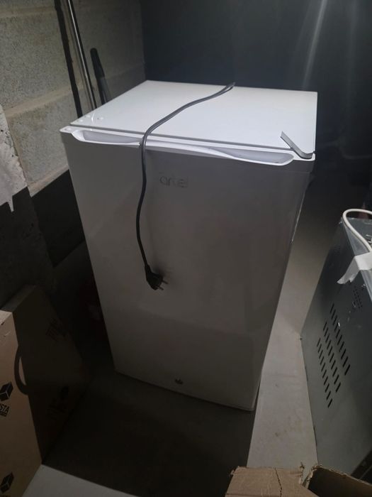 Пррдам холодильник  Artel