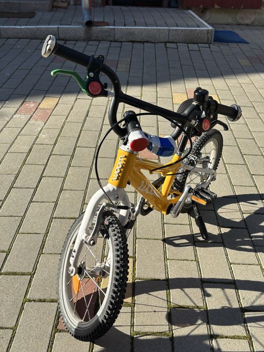 bicicleta copii galbena woom 2