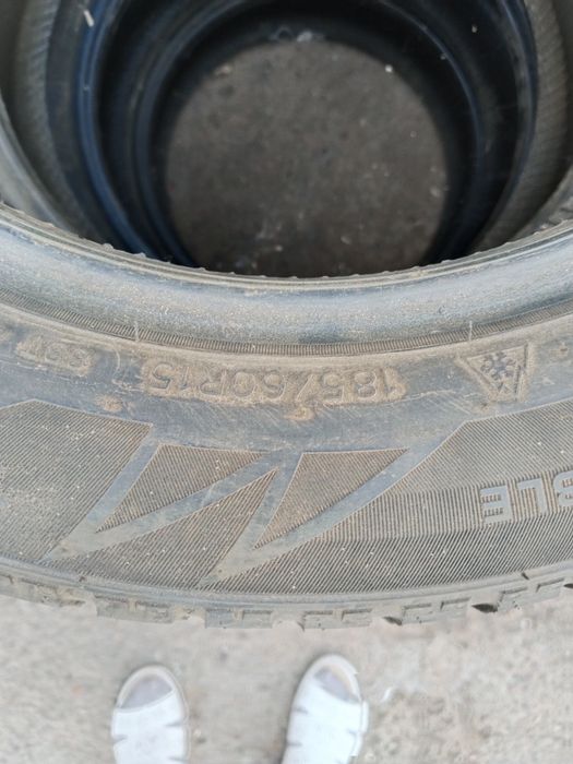 Продаю шины на Лада гранта