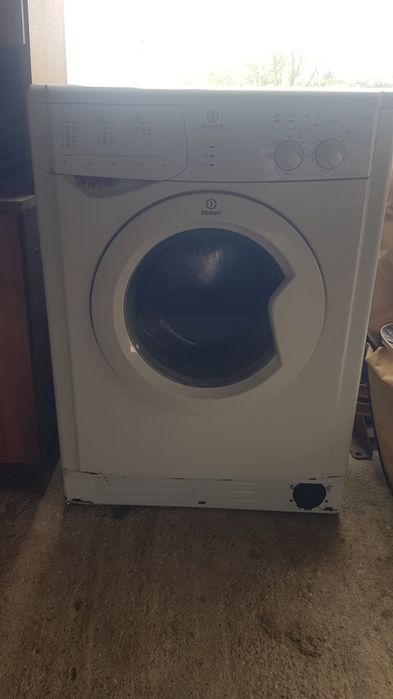 Пералня Indensit