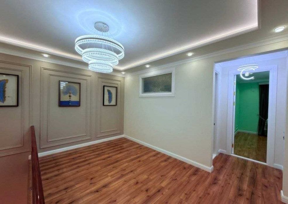 №3940.Продается 5-комнатная квартира в Новостройке.