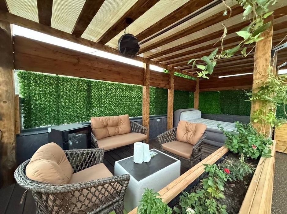 2-комн. квартира 82м² в ЖК IKAT | Мансарда и Беседка | Хайтек ремонт