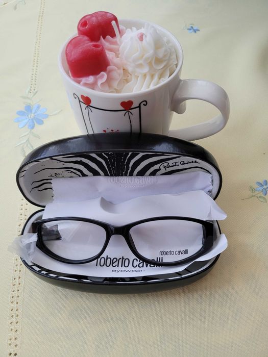 Roberto Cavalli чисто нови рамки за очила