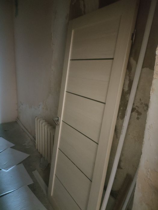 Продам дверь 1шт