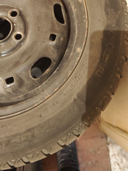 Vand jante pe 14''/cauciucuri 165/70/14 iarna Volkswagen polo/ibiza
