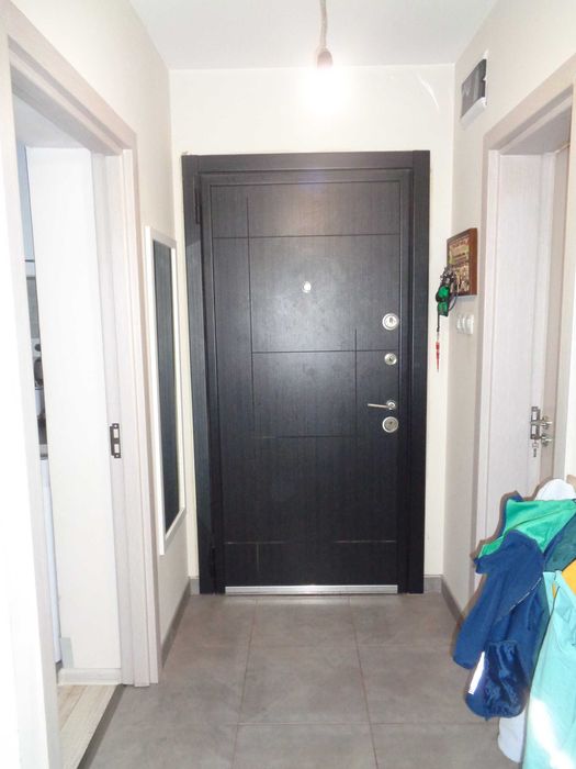 Продава се Двустаен апартамент в Попово - 54 кв.м за 1241 €/кв.м - Снимка #1