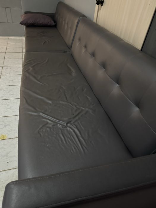 Диваны офисные 2  штуки