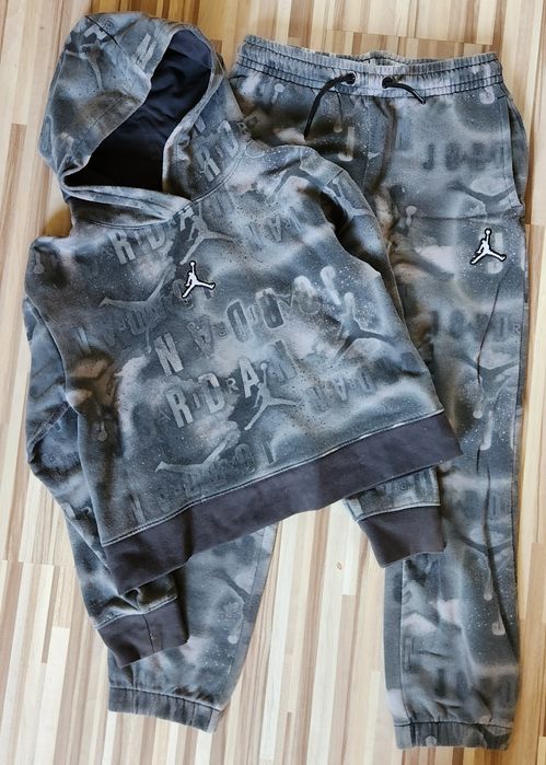 Детски екипи Nike, Jordan, Adidas, Hm