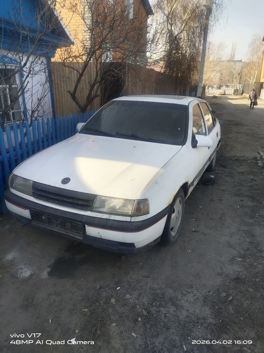 Продам по запчастям Опель 90 год