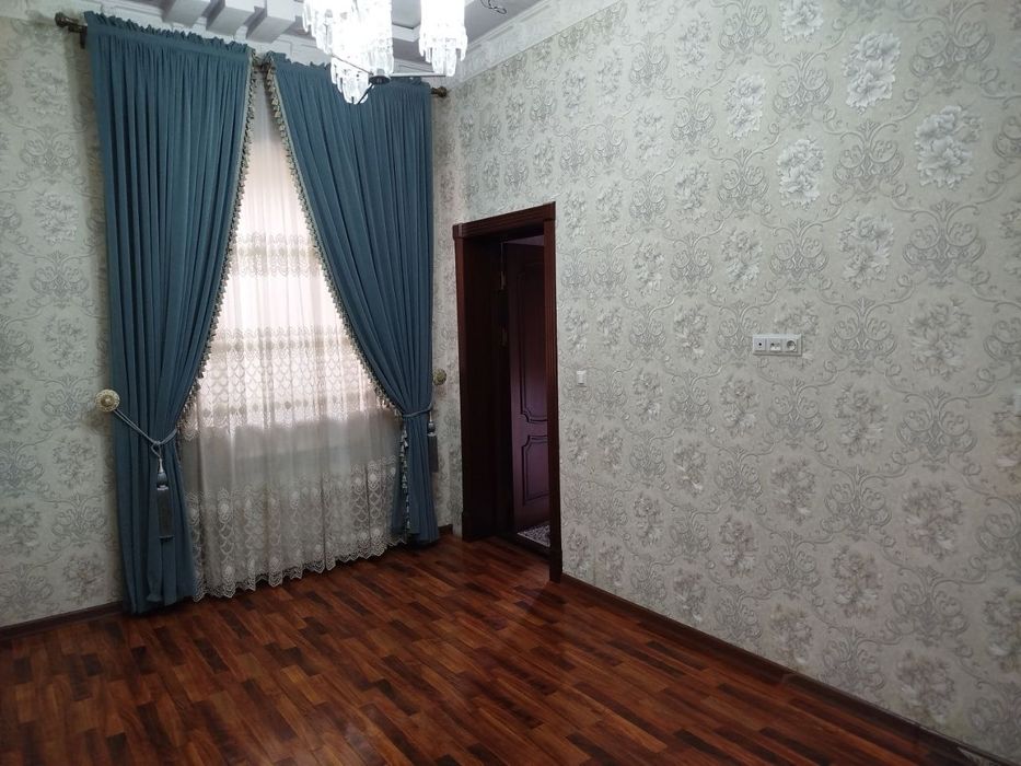 Продам дом Хасанбой улАхроробод 2соток 4комнаты