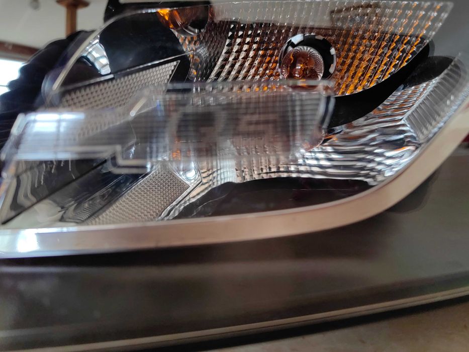 Фар Audi Q5 Bi-Xenon LED ляв / Фар Ауди Кю5 ксенон Оригинален