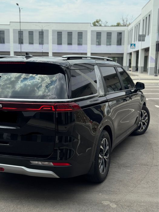 Kia carnival 2023,24