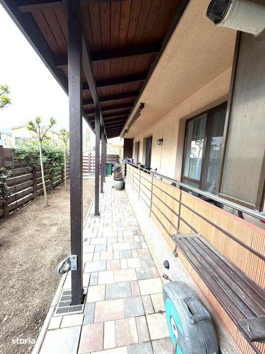Apartament 4 camere si curte 80 mp/Bragadiru strada Smaraldului