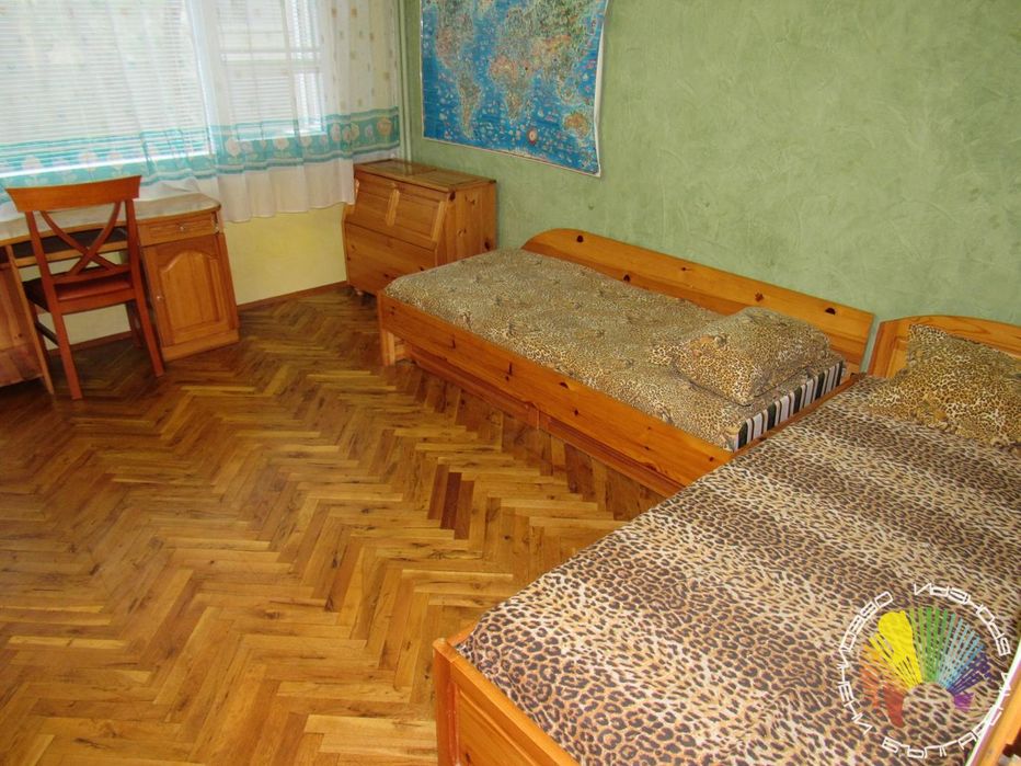 Дава се под наем Тристаен апартамент в Бургас, Възраждане - 110 кв.м за 382.5 € - Снимка #11