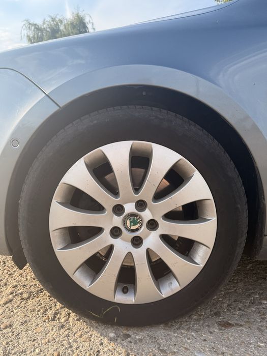 Jante Skoda Superb || OEM r17