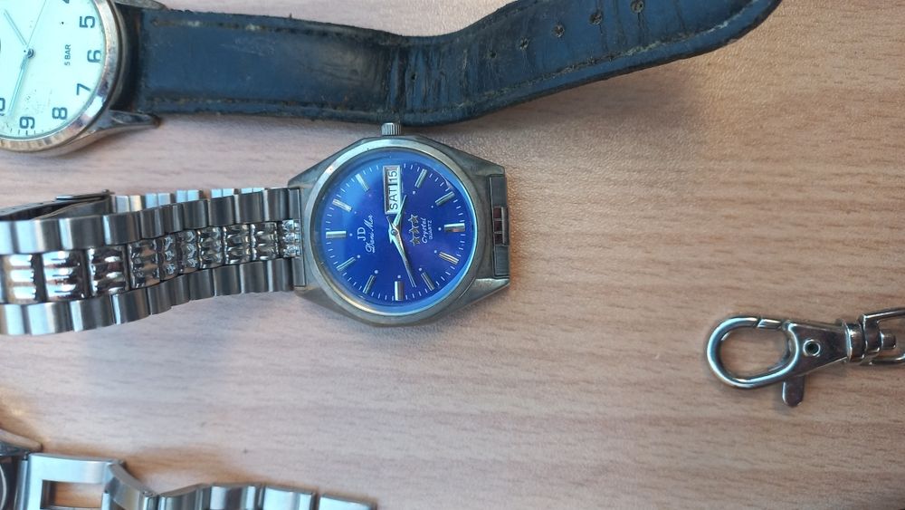 Лот за часовникари за реставрация