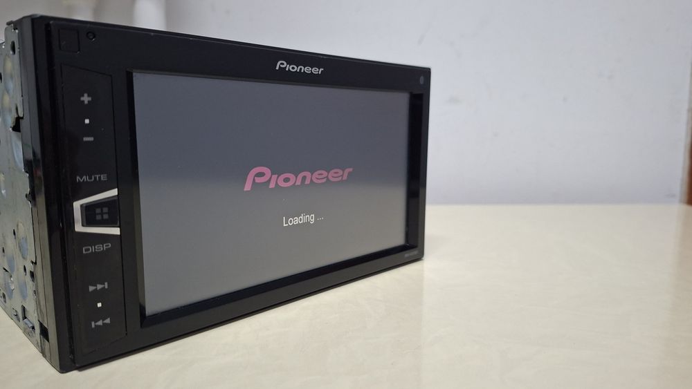 Radio casetofon Pioneer cu BT, USB 2-Din pt piese MVH Av270BT