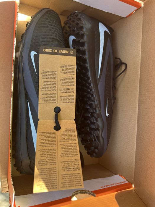 NIKE  Phantom 6 Low Acad