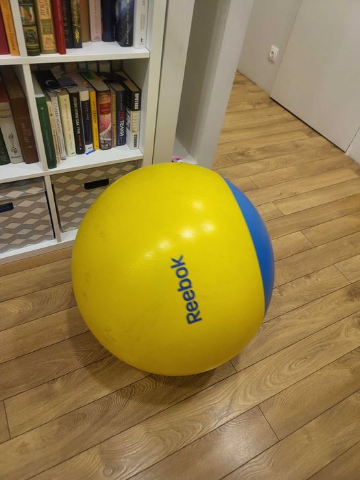 Фитбол, мячь для спорта, беременных и для детей