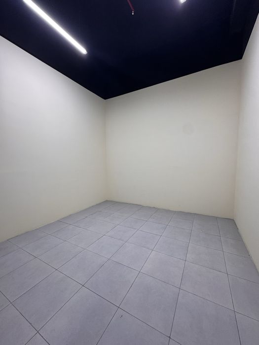 Ибн Сино савдо марказидан докон сотилади