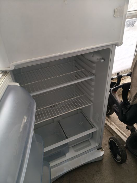 Срочна продам  холодильник