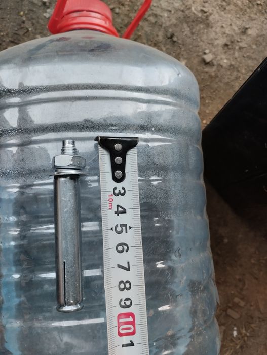 Анкерный болт продам