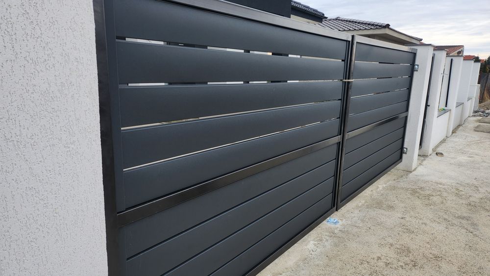 Gard din sipci metalice