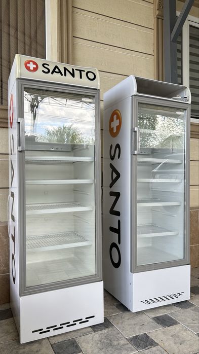 Холодильник витринный 2шт