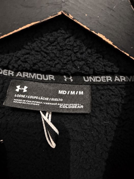 Курточка от Under Armour